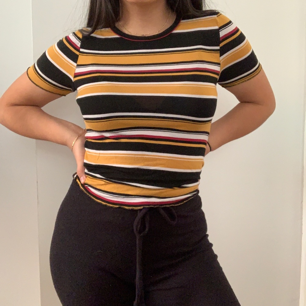 NEW Forever 21 Stripped Short-Sleeved Shirt Size:S